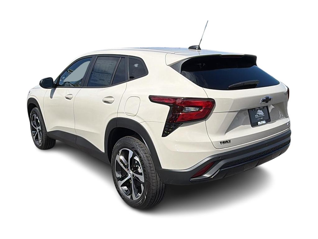 Thumbnail: 2026 Chevrolet Trax - 4