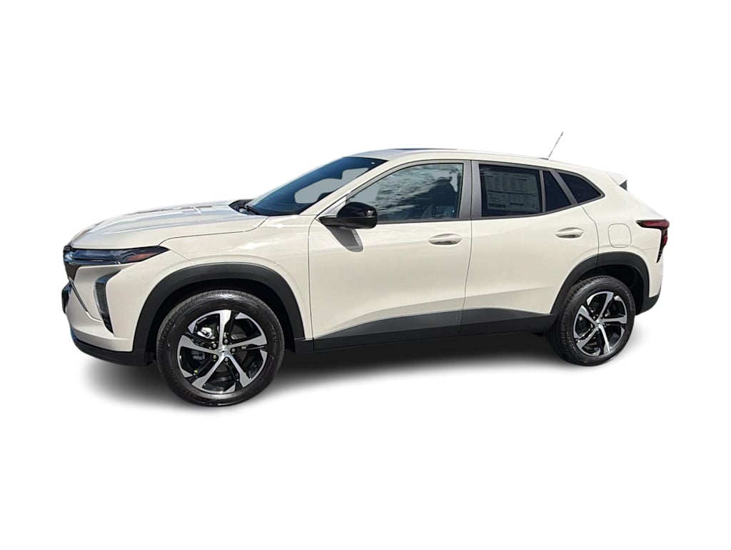 Thumbnail: 2026 Chevrolet Trax - 3