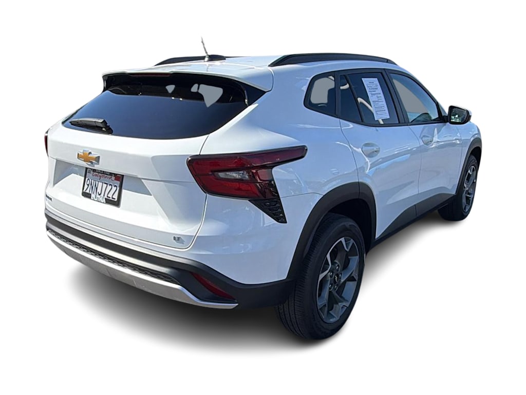 Thumbnail: 2024 Chevrolet Trax - 22