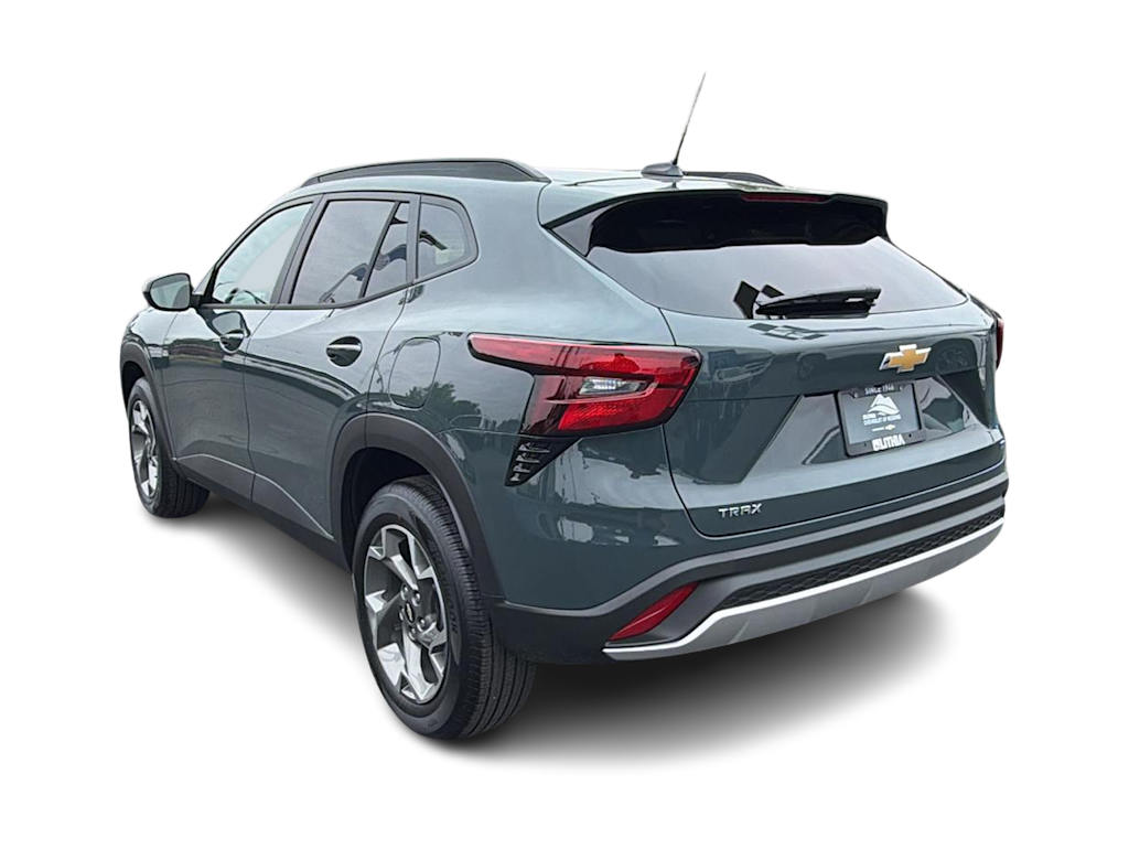 Thumbnail: 2026 Chevrolet Trax - 4
