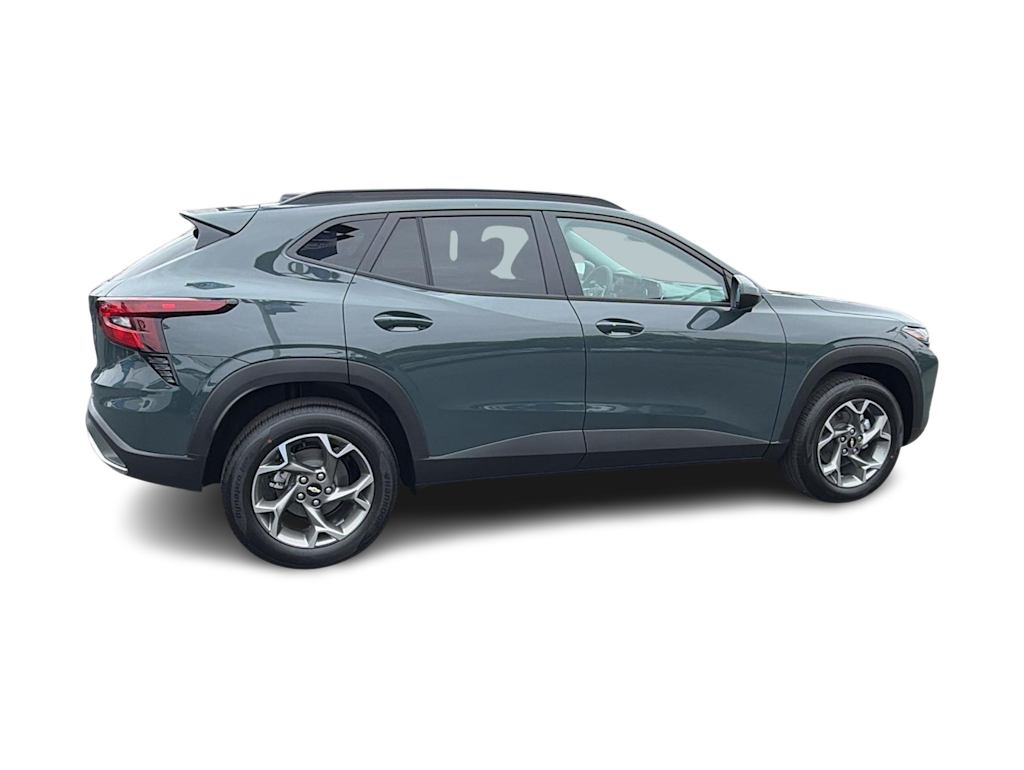 Thumbnail: 2026 Chevrolet Trax - 21