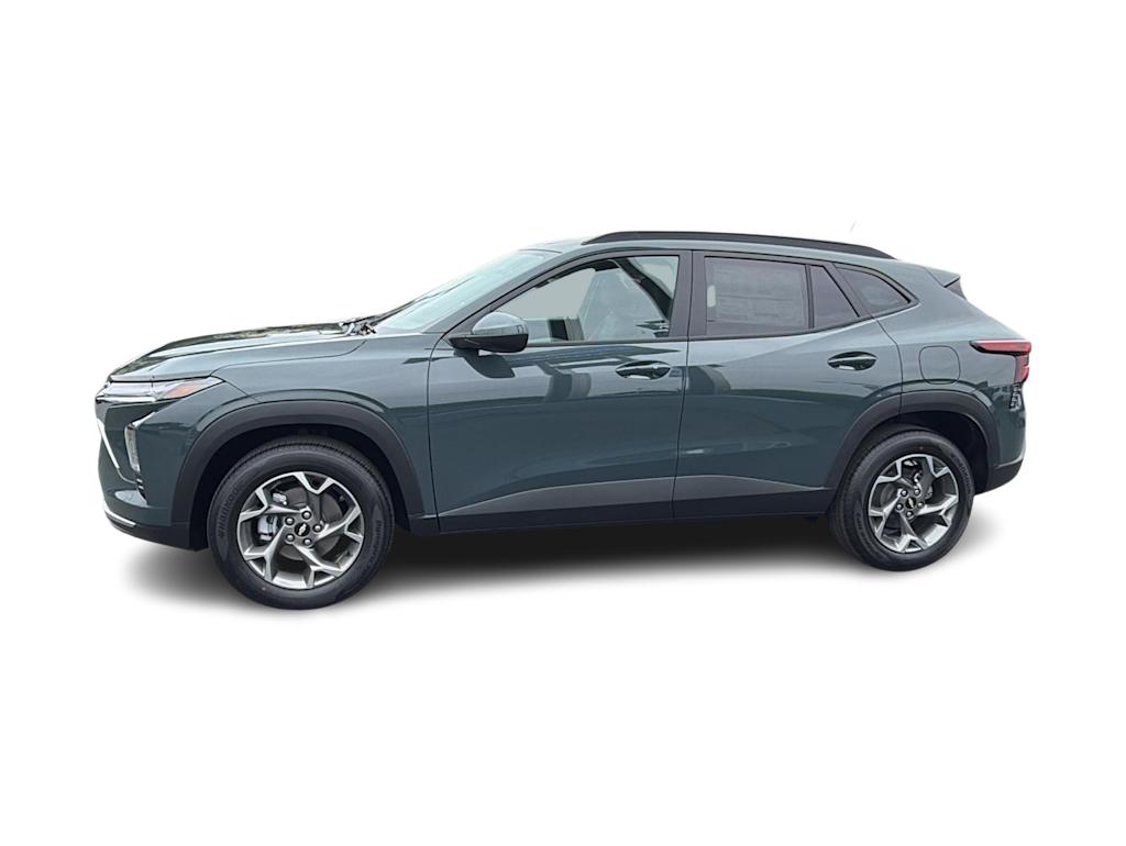 Thumbnail: 2026 Chevrolet Trax - 3