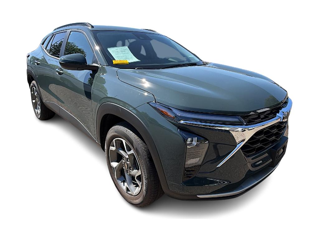 Thumbnail: 2025 Chevrolet Trax - 17