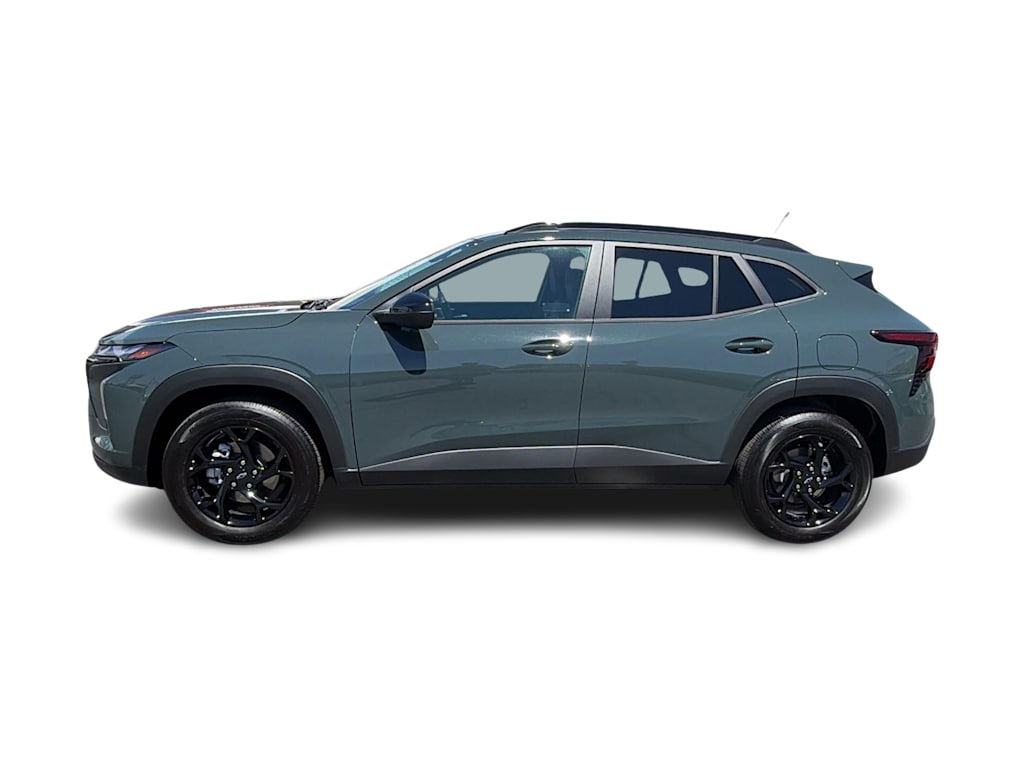 Thumbnail: 2026 Chevrolet Trax - 3