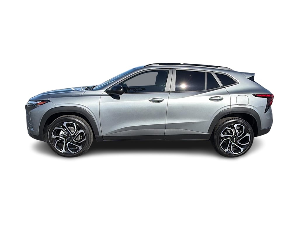 Thumbnail: 2026 Chevrolet Trax - 3