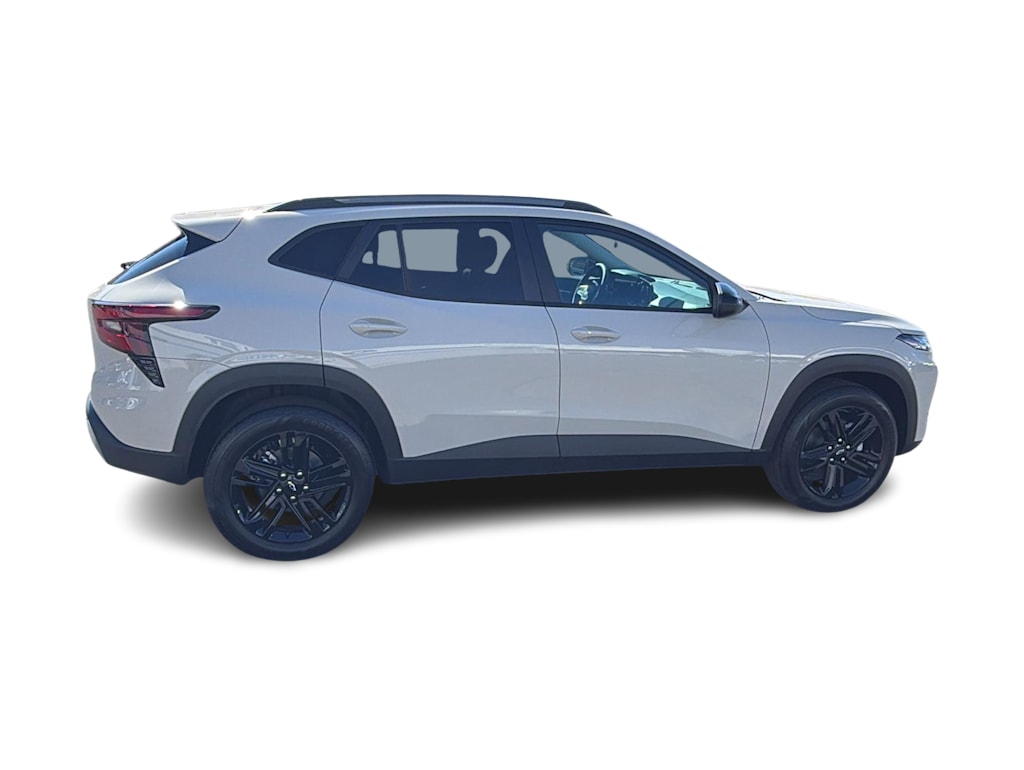 Thumbnail: 2026 Chevrolet Trax - 21
