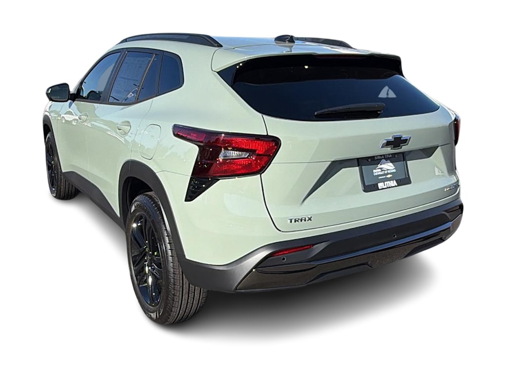 Thumbnail: 2026 Chevrolet Trax - 4