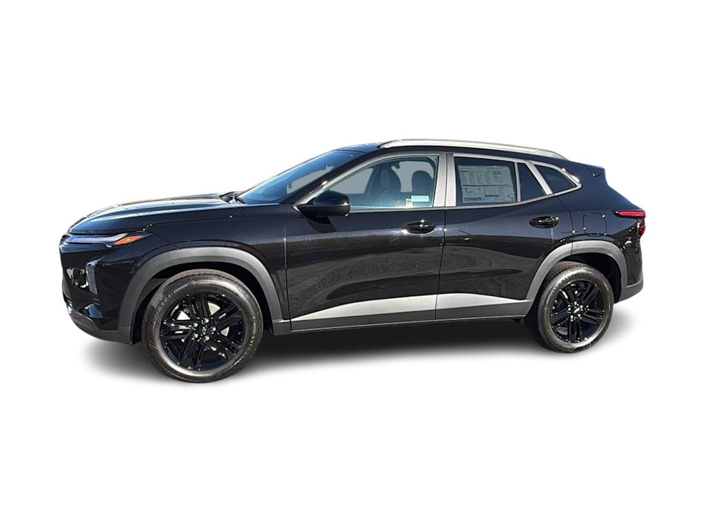 Thumbnail: 2026 Chevrolet Trax - 3