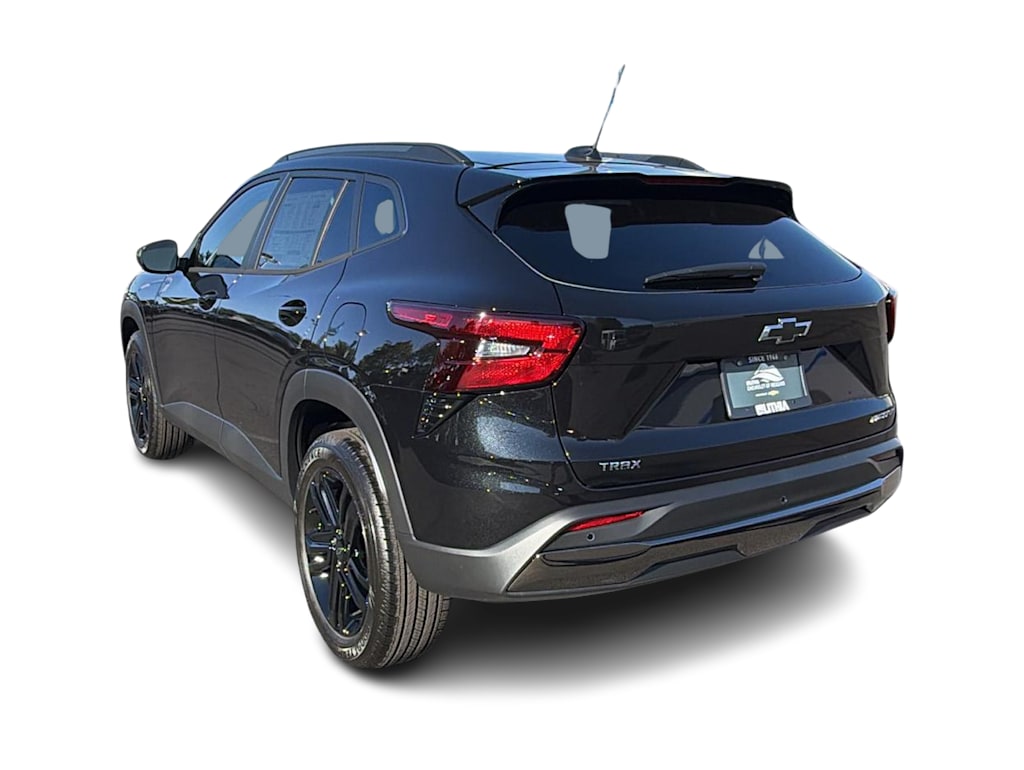 Thumbnail: 2026 Chevrolet Trax - 4