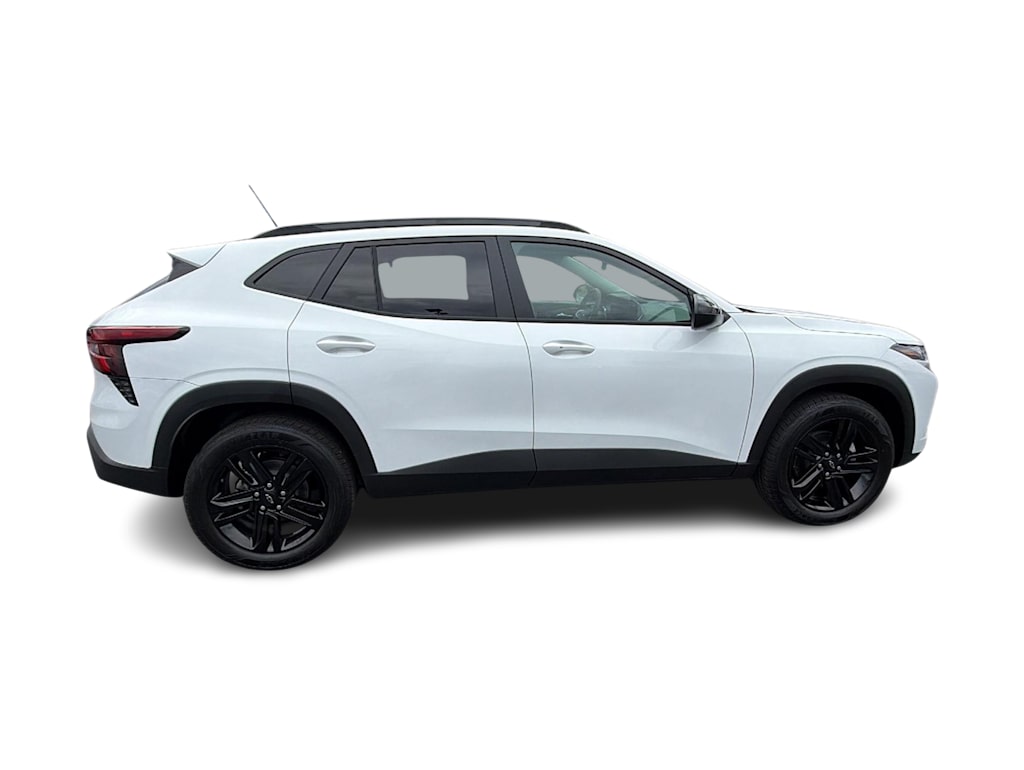 Thumbnail: 2026 Chevrolet Trax - 21