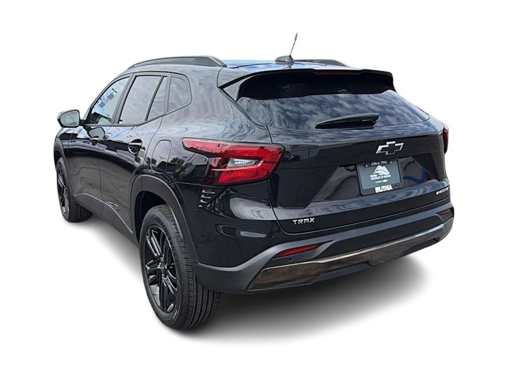 Thumbnail: 2026 Chevrolet Trax - 4