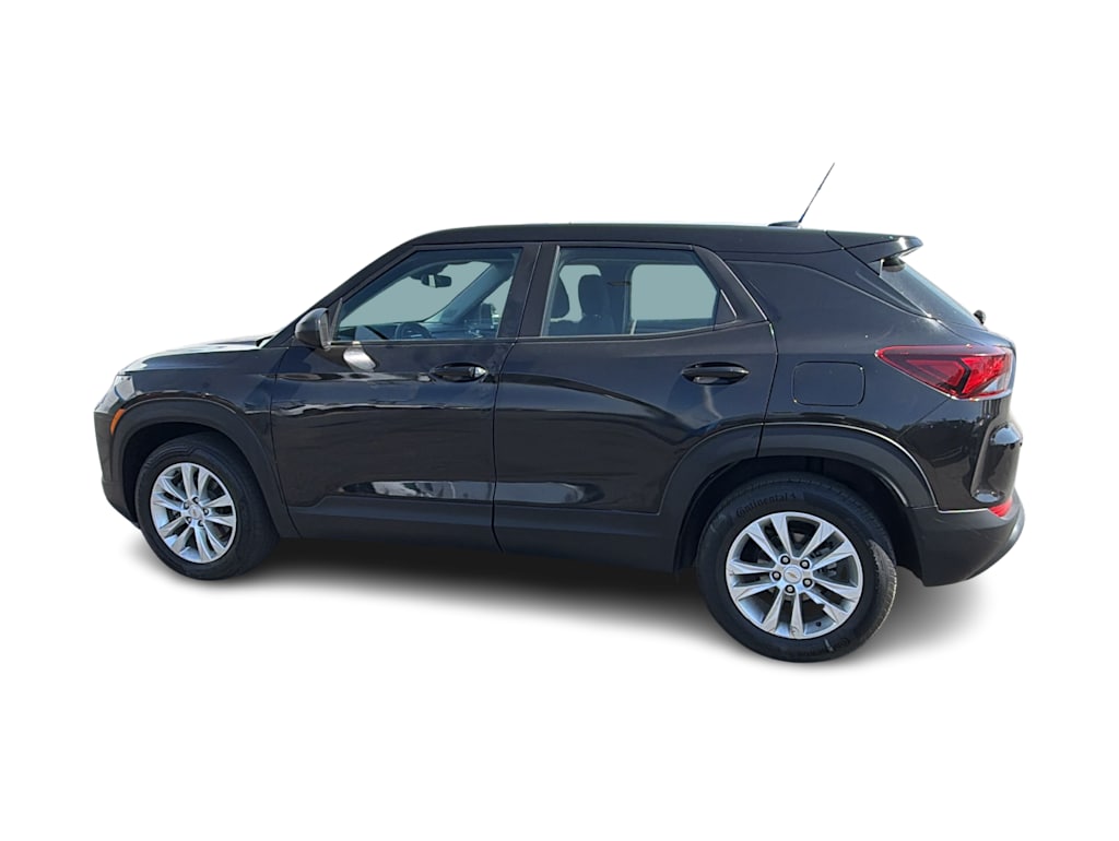 Thumbnail: 2023 Chevrolet TrailBlazer - 3