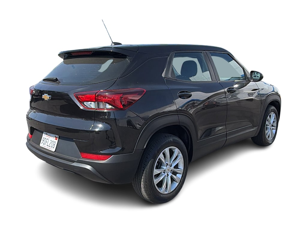 Thumbnail: 2023 Chevrolet TrailBlazer - 11