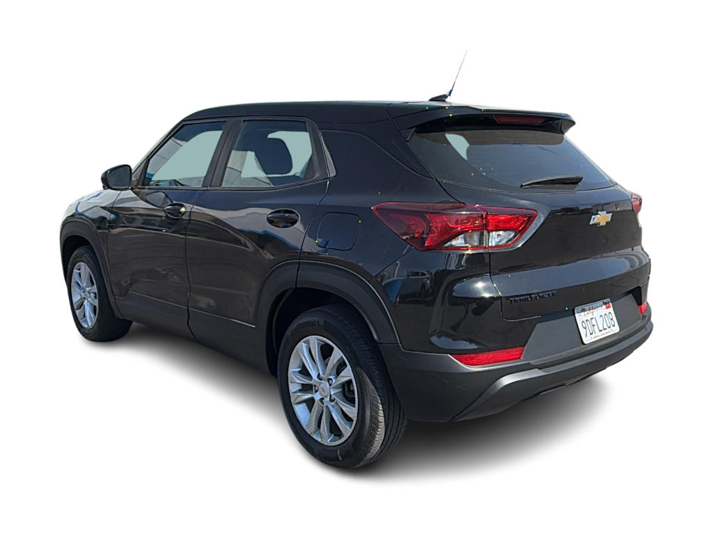 Thumbnail: 2023 Chevrolet TrailBlazer - 4