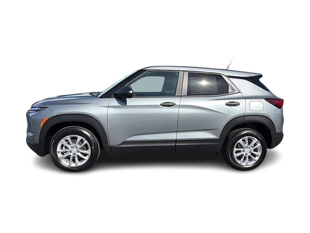 Thumbnail: 2026 Chevrolet TrailBlazer - 3