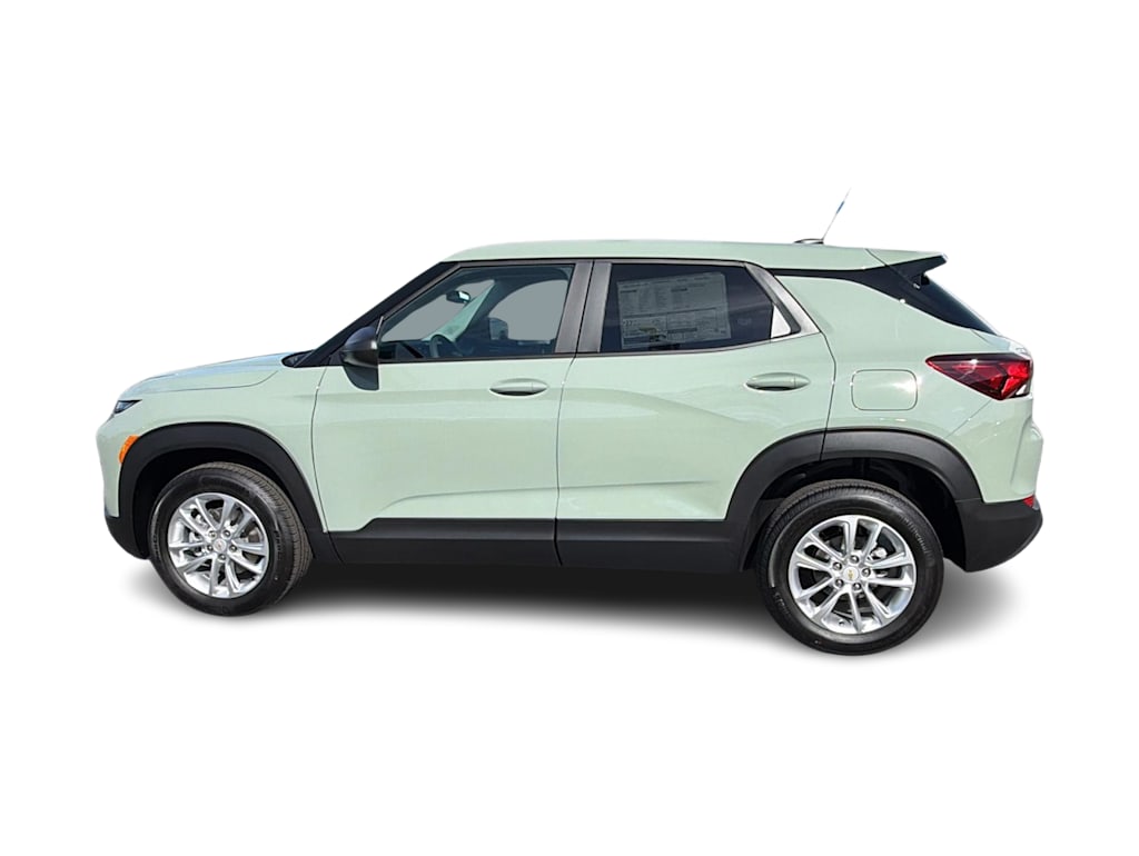 Thumbnail: 2026 Chevrolet TrailBlazer - 3