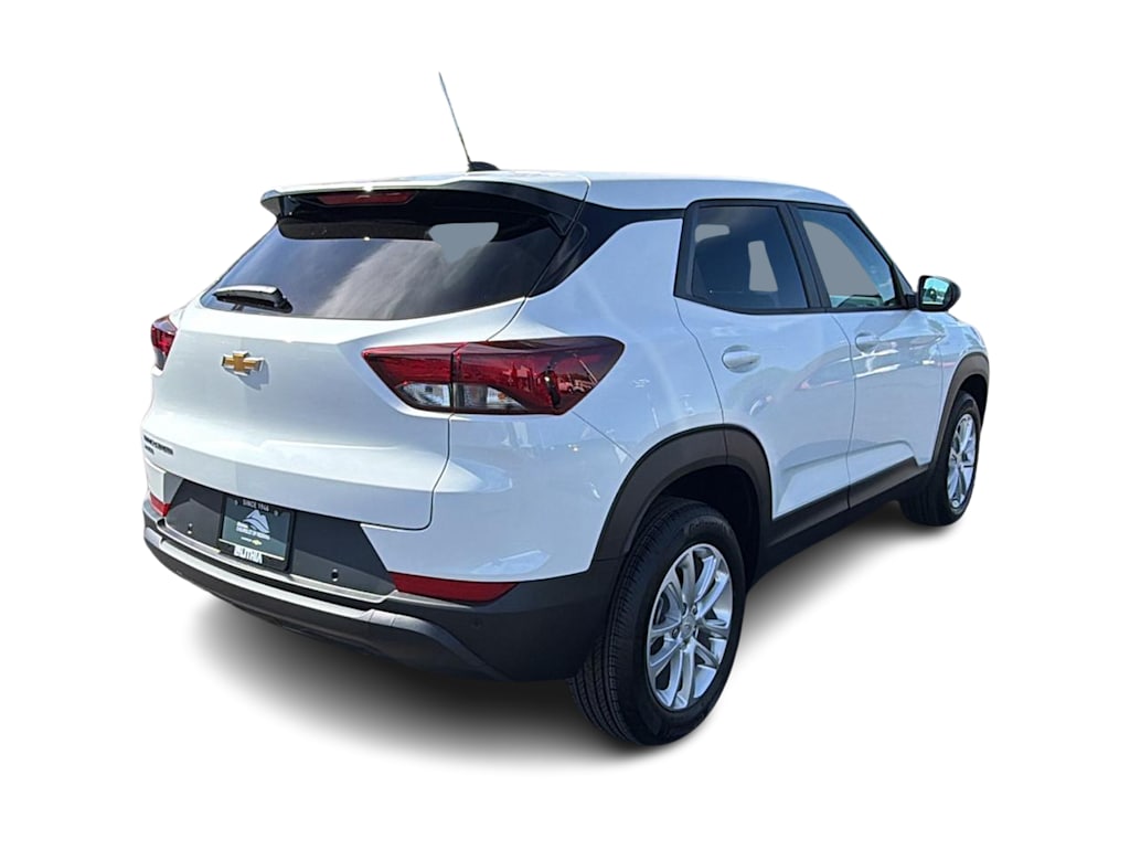 Thumbnail: 2026 Chevrolet TrailBlazer - 21