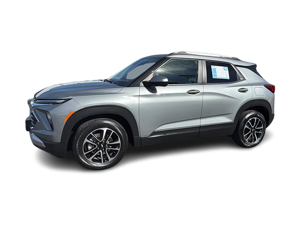 Thumbnail: 2025 Chevrolet TrailBlazer - 3