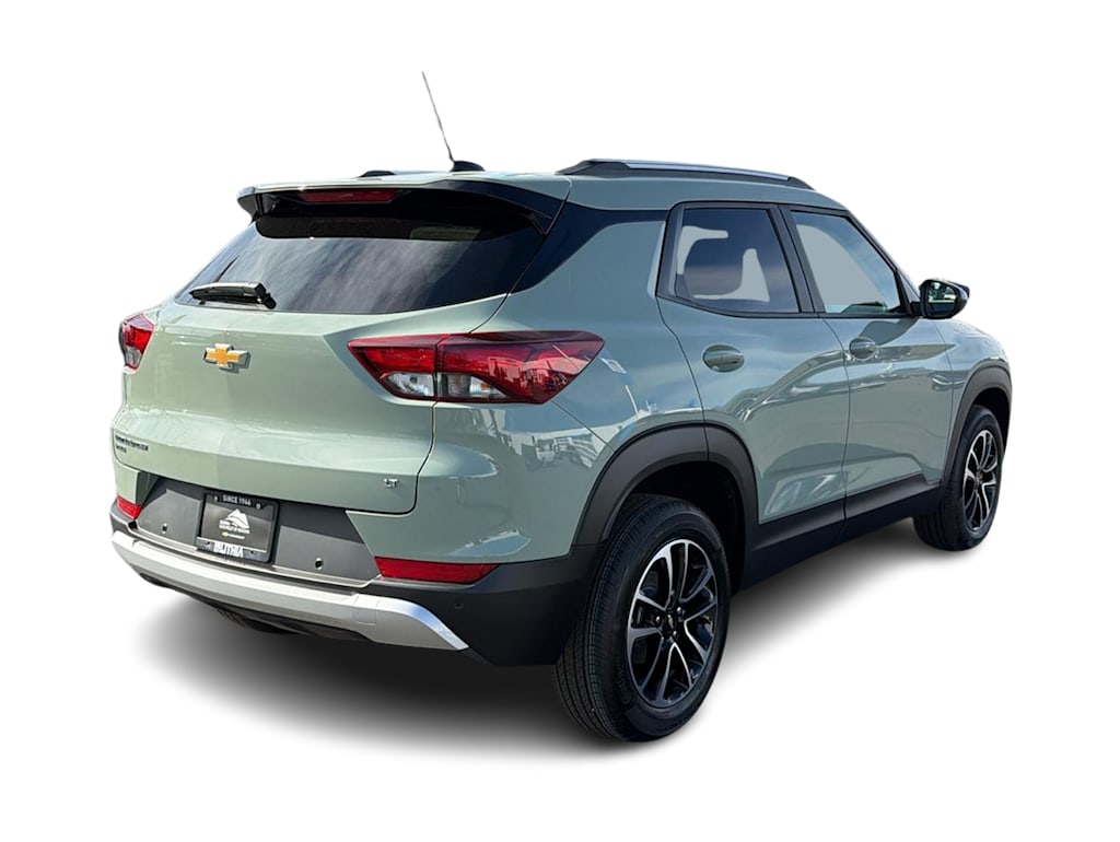 Thumbnail: 2026 Chevrolet TrailBlazer - 22
