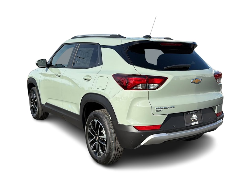 Thumbnail: 2026 Chevrolet TrailBlazer - 4