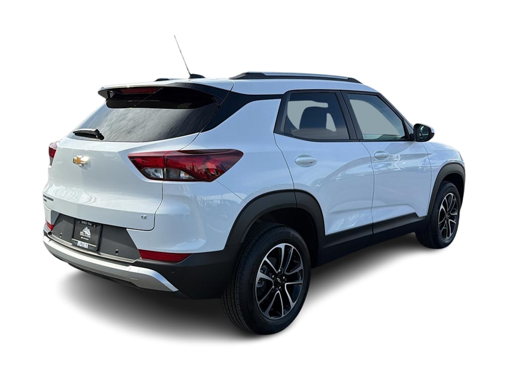 Thumbnail: 2026 Chevrolet TrailBlazer - 22