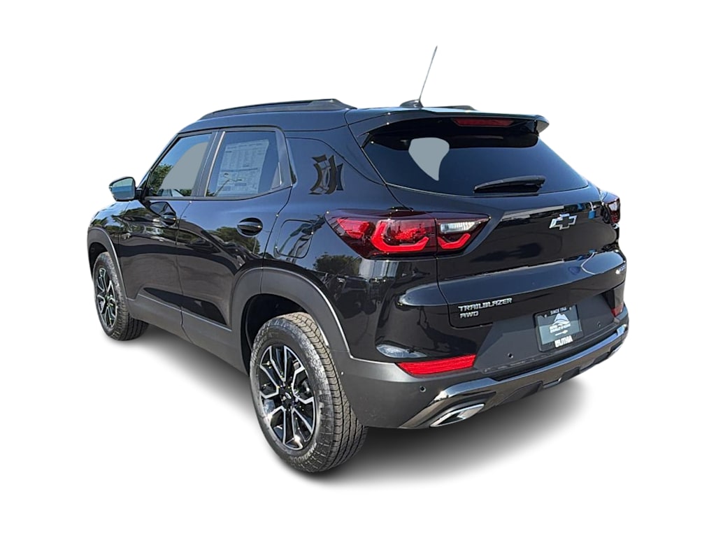 Thumbnail: 2026 Chevrolet TrailBlazer - 4