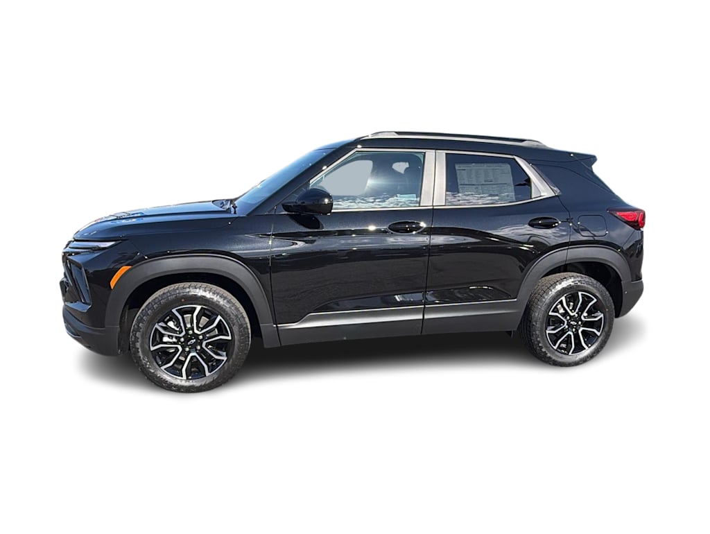 Thumbnail: 2026 Chevrolet TrailBlazer - 3