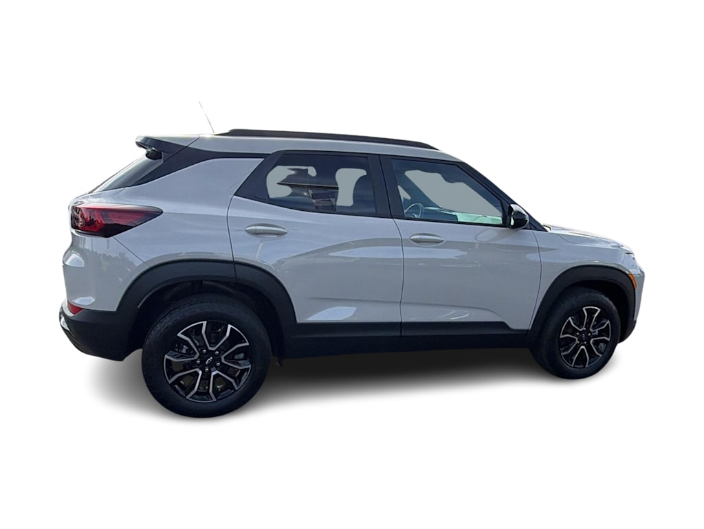 Thumbnail: 2026 Chevrolet TrailBlazer - 21