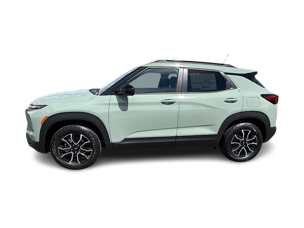 Thumbnail: 2026 Chevrolet TrailBlazer - 3