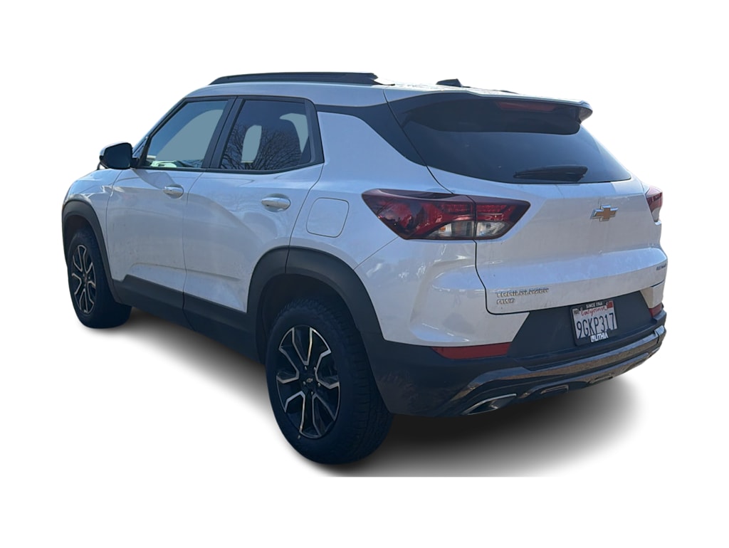 Thumbnail: 2023 Chevrolet TrailBlazer - 4