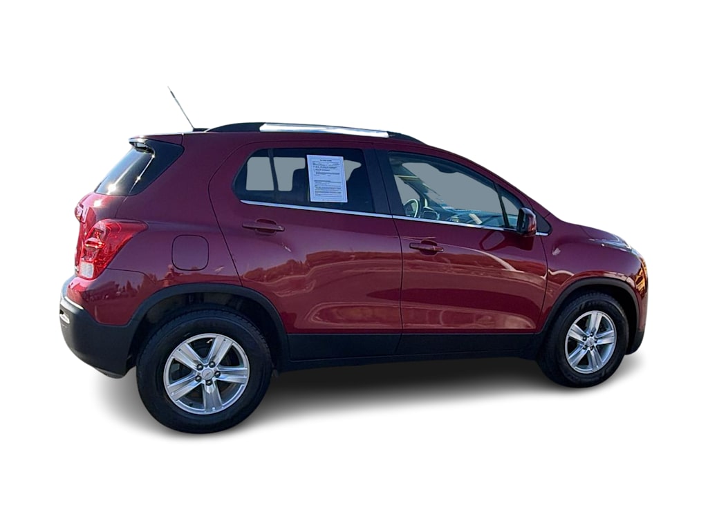 Thumbnail: 2015 Chevrolet Trax - 21