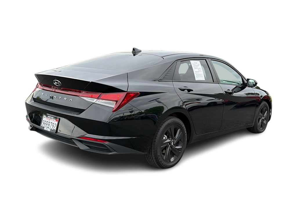 Thumbnail: 2023 Hyundai Elantra - 21