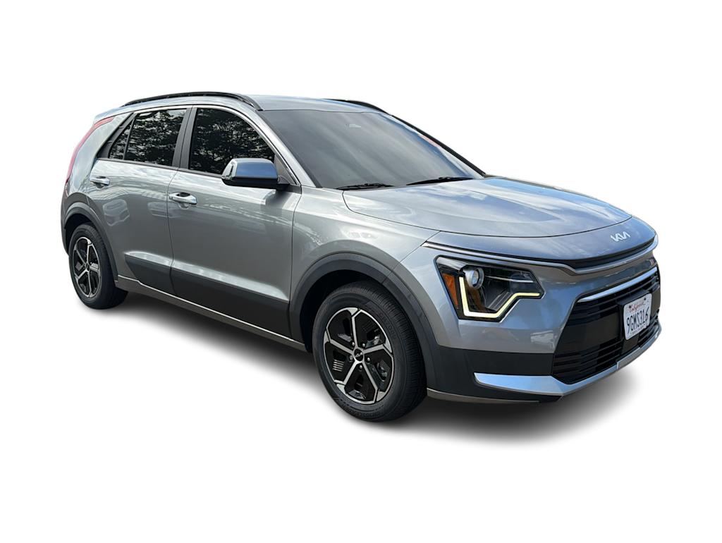 Thumbnail: 2023 Kia Niro - 9