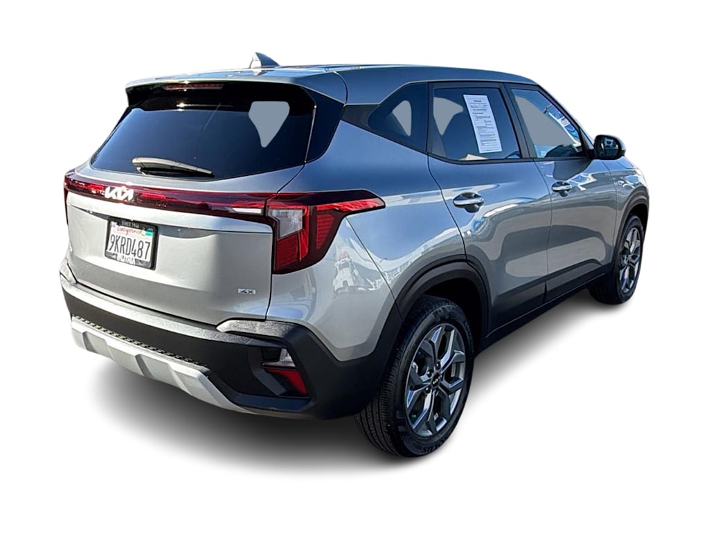 Thumbnail: 2024 Kia Seltos - 22