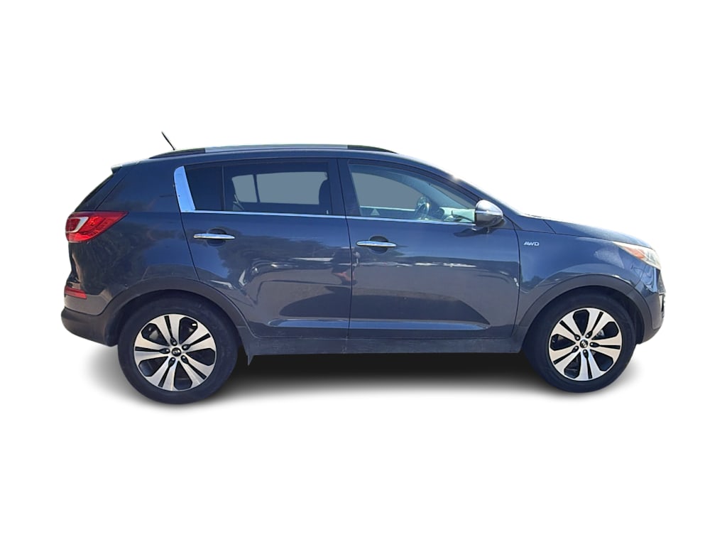 Thumbnail: 2011 Kia Sportage - 12