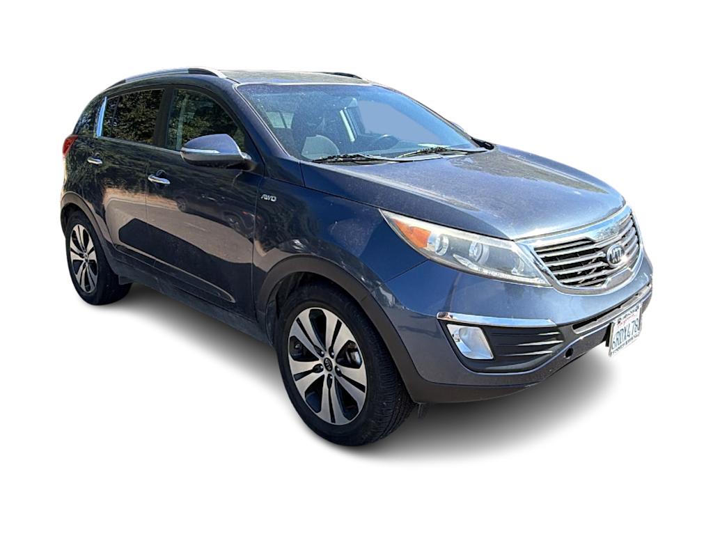 Thumbnail: 2011 Kia Sportage - 11