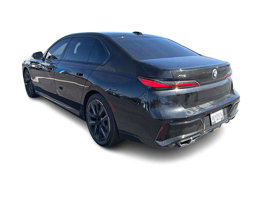 Thumbnail: 2023 BMW 7 Series - 4