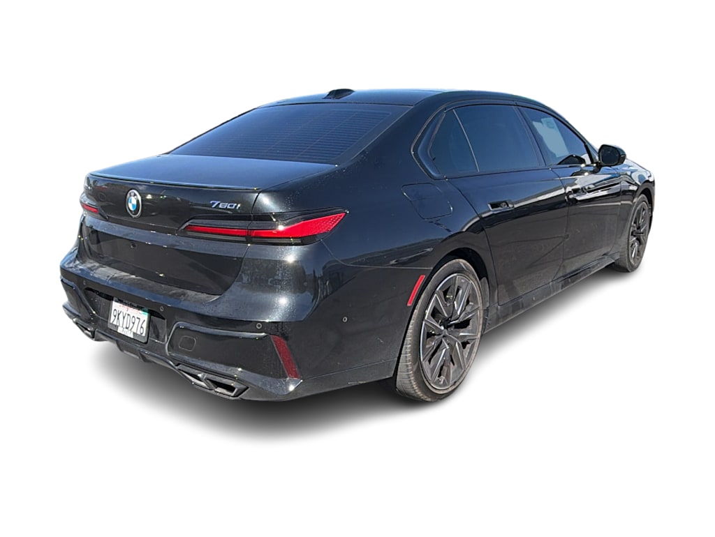 Thumbnail: 2023 BMW 7 Series - 18