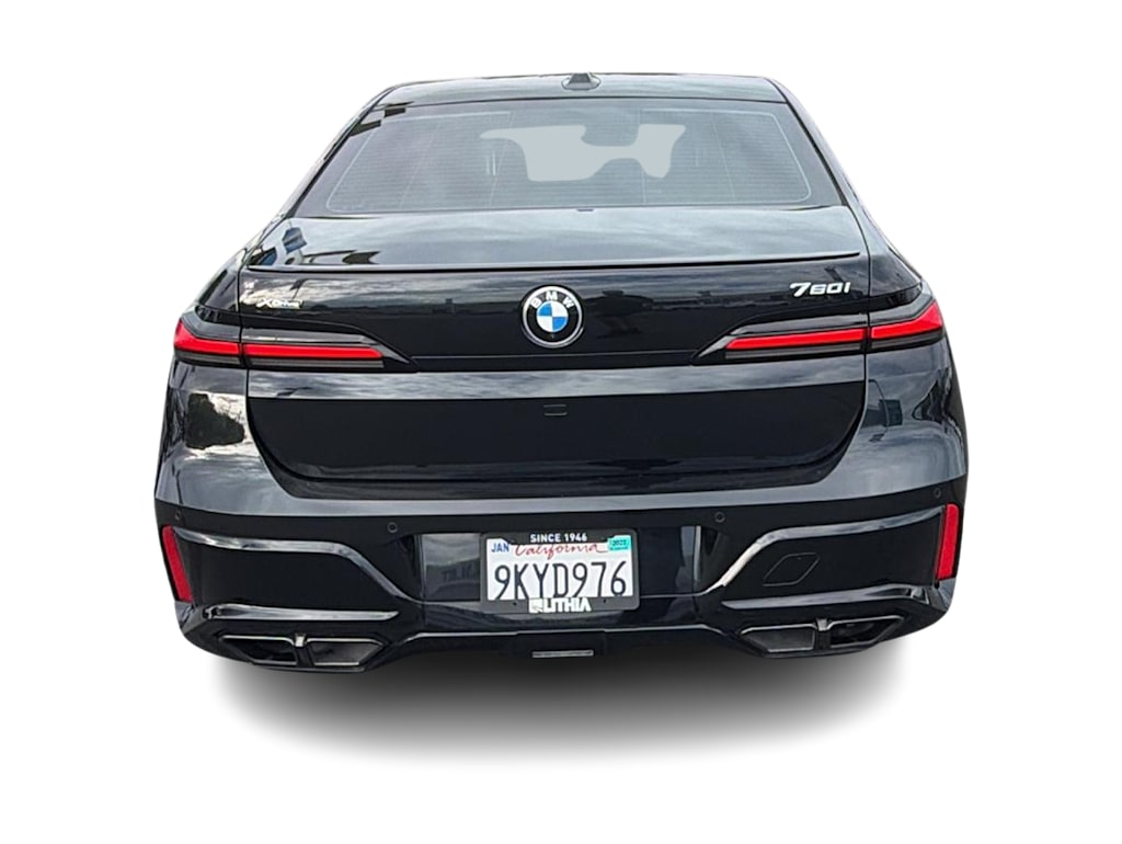 Thumbnail: 2023 BMW 7 Series - 22