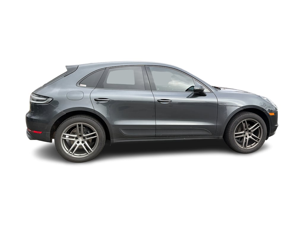Thumbnail: 2020 Porsche Macan - 18