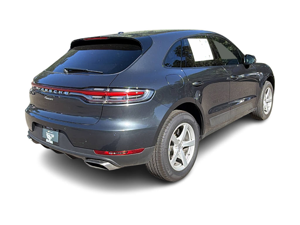 Thumbnail: 2020 Porsche Macan - 20