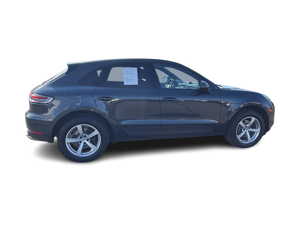 Thumbnail: 2020 Porsche Macan - 21