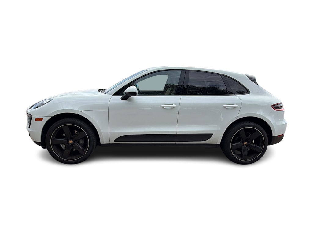 Thumbnail: 2017 Porsche Macan - 3