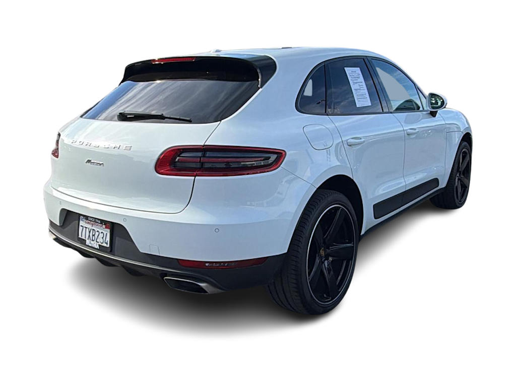 Thumbnail: 2017 Porsche Macan - 22