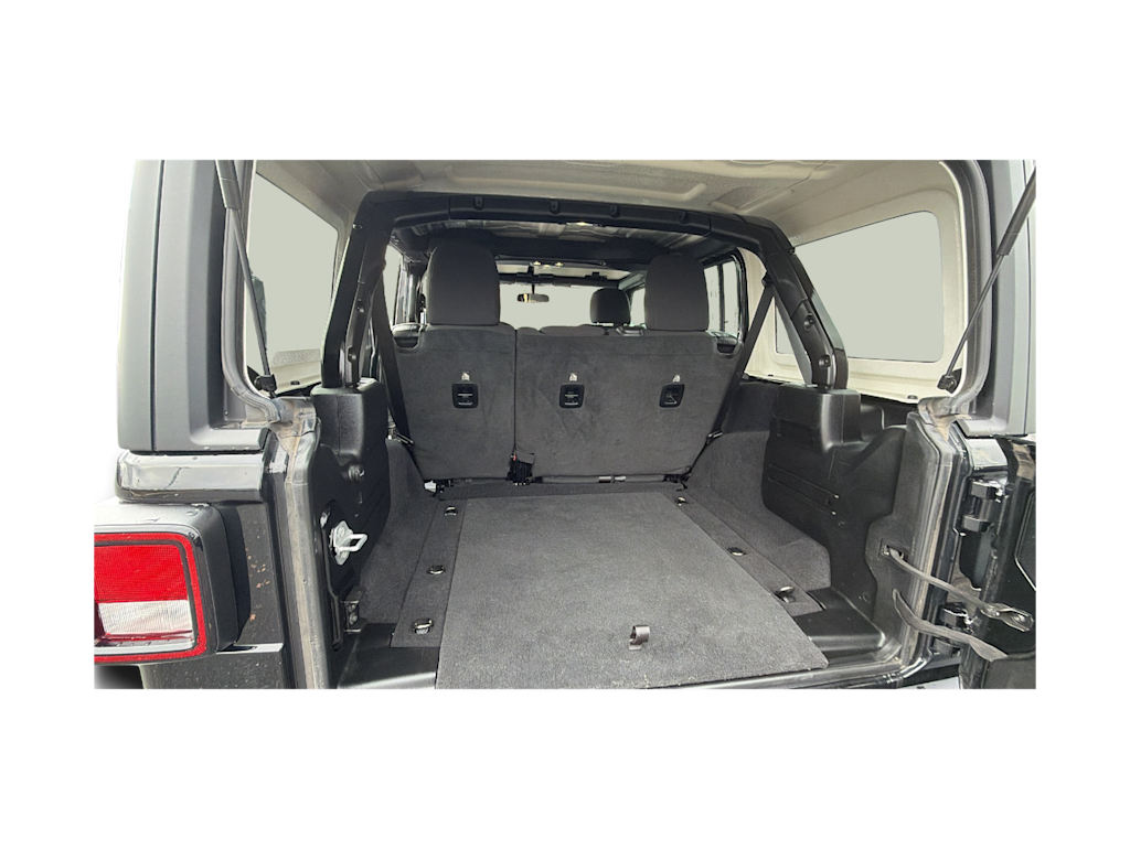 Thumbnail: 2021 Jeep Wrangler - 18