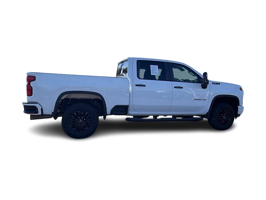 Thumbnail: 2024 Chevrolet Silverado 3500 - 18