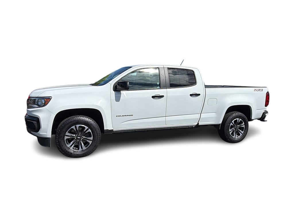 Thumbnail: 2022 Chevrolet Colorado - 3