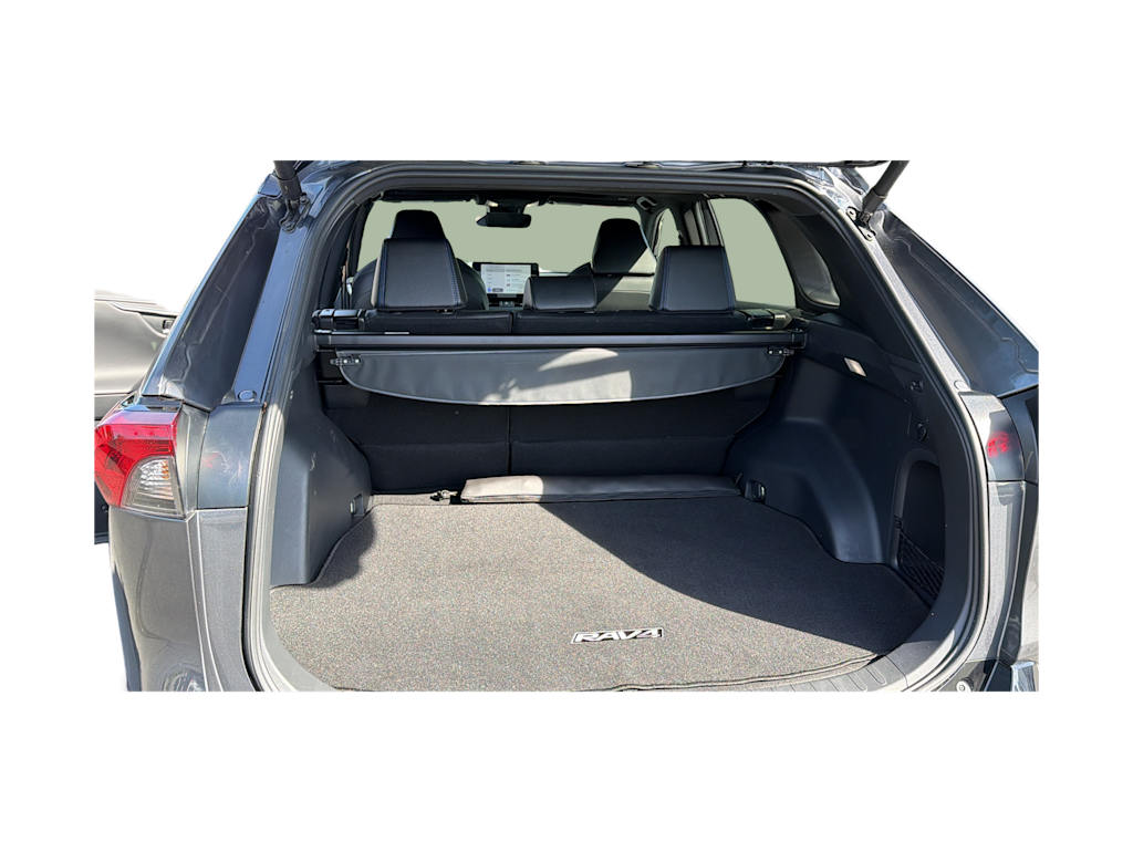 2024 Toyota RAV4 XSE - Photo 16