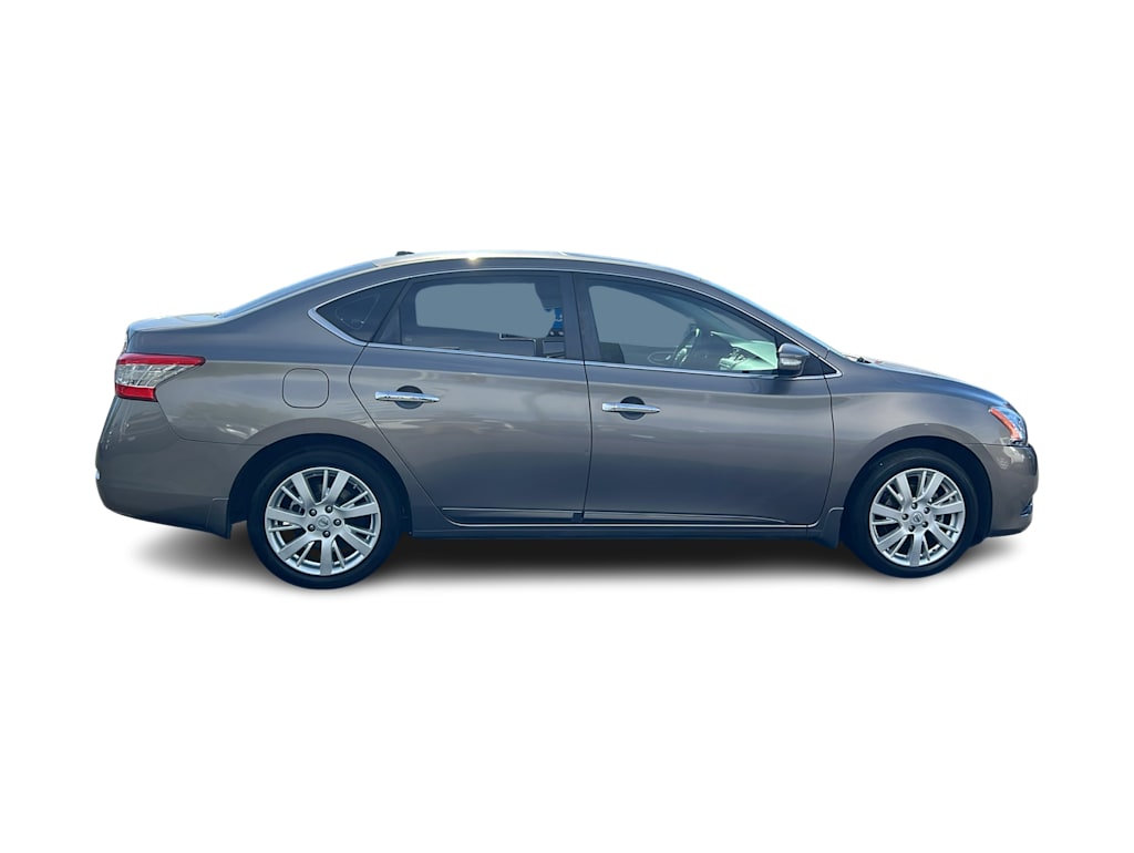 Thumbnail: 2015 Nissan Sentra - 21