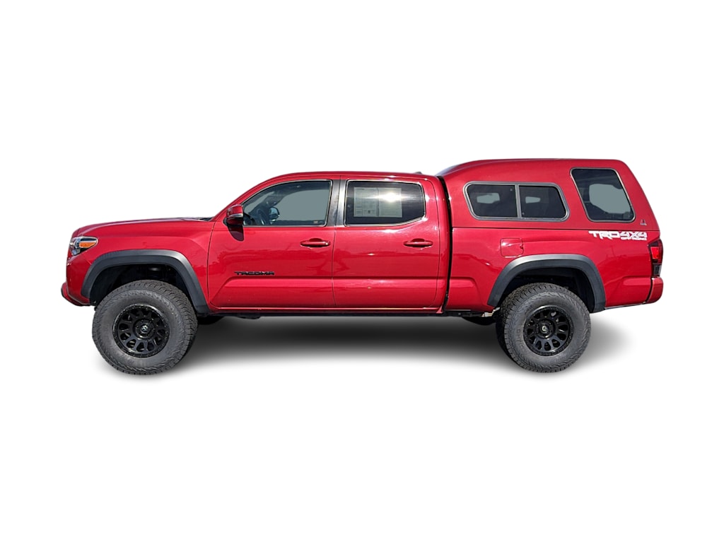 Thumbnail: 2019 Toyota Tacoma - 3